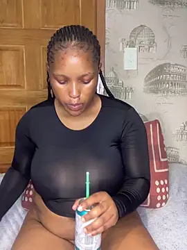 Bellabootie online show from April 19, 2026, 12:28 pm