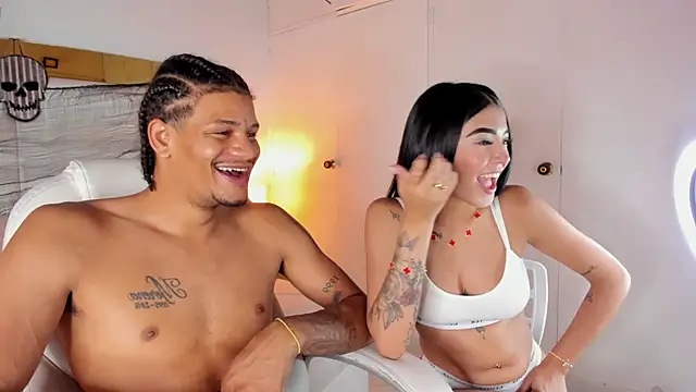 AmberandNick online show from October 25, 2025, 7:36 pm