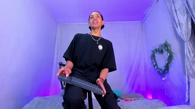 josesweet  online show from October 31, 2025, 1:13 am