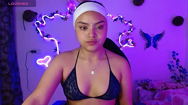 kathia 077 online show from September 29, 2025, 12:33 pm