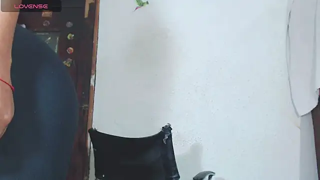 x miila x online show from October 30, 2025, 9:22 pm