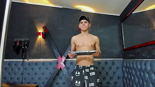 liam coleman25 online show from November 22, 2025, 4:55 am