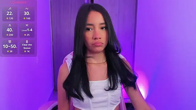 ISABELFORYOU1 online show from November 7, 2025, 8:57 pm