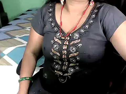 BABITA KUMARII online show from September 26, 2025, 4:25 pm
