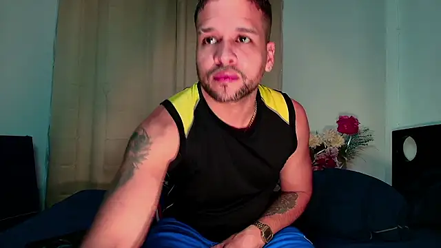 LucasGaeel online show from January 18, 2026, 1:53 am