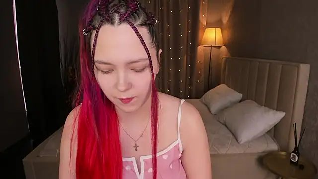 Monica  Queen online show from January 16, 2026, 5:33 am