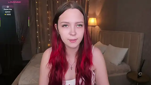 Monica  Queen online show from October 16, 2025, 5:16 am