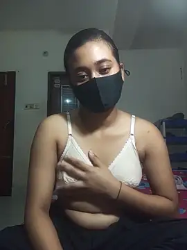 Love Queen11 online show from October 12, 2025, 3:13 pm