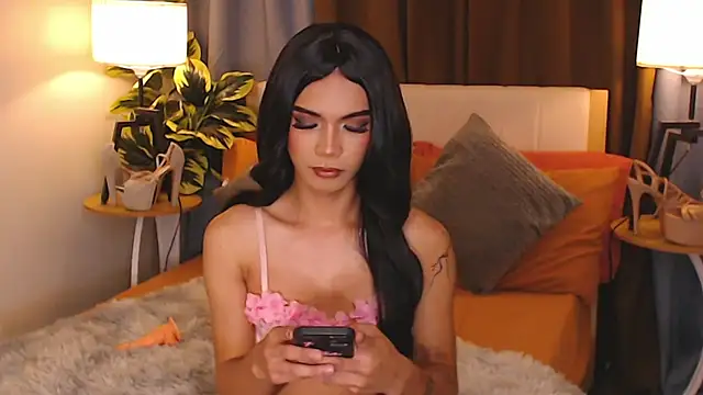 AmarraSins online show from October 9, 2025, 4:57 am