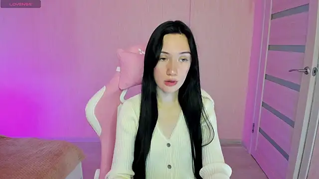 Arina Meow19 online show from October 8, 2025, 6:04 am