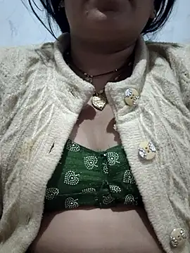 Snapshot of Hot_rieal6 chatting on December 15, 2025, 4:57 pm Hot rieal6 online show from December 15, 2025, 4:57 pm