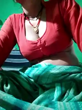 Snapshot of Hot_rieal6 chatting on April 5, 2026, 4:24 pm Hot rieal6 online show from April 5, 2026, 4:24 pm