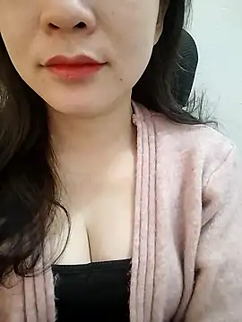 Snapshot of Girl_Shy2000 chatting on January 8, 2026, 2:06 am Girl Shy2000 online show from January 8, 2026, 2:06 am