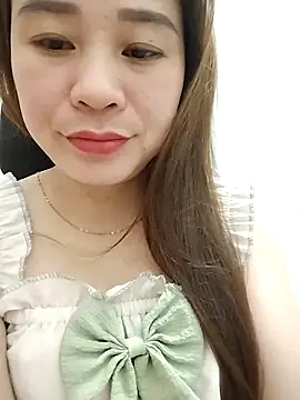 Snapshot of Girl_Shy2000 chatting on October 10, 2025, 12:17 pm Girl Shy2000 online show from October 10, 2025, 12:17 pm