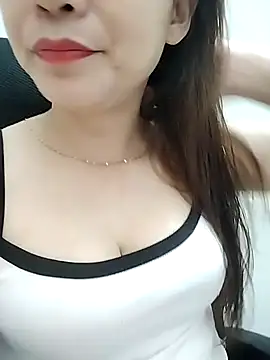 Snapshot of Girl_Shy2000 chatting on October 6, 2025, 12:17 pm Girl Shy2000 online show from October 6, 2025, 12:17 pm