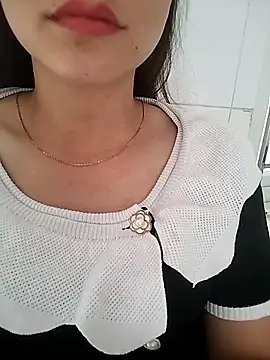 Snapshot of Girl_Shy2000 chatting on November 17, 2025, 3:54 am Girl Shy2000 online show from November 17, 2025, 3:54 am