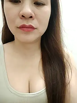 Snapshot of Girl_Shy2000 chatting on October 17, 2025, 5:04 pm Girl Shy2000 online show from October 17, 2025, 5:04 pm