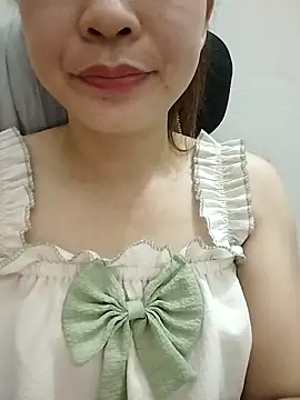 Snapshot of Girl_Shy2000 chatting on November 9, 2025, 10:52 am Girl Shy2000 online show from November 9, 2025, 10:52 am