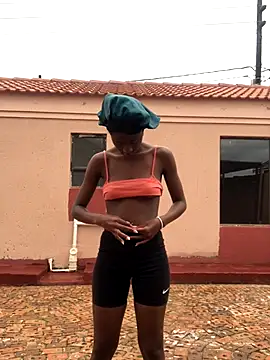 Caramel102004 online show from December 19, 2025, 8:49 am