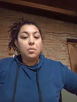 Snapshot of Lobizona chatting on June 2, 2026, 5:24 pm Lobizona online show from June 2, 2026, 5:24 pm