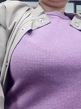 Snapshot of Kimkhaepretty chatting on October 10, 2025, 2:01 am Kimkhaepretty online show from October 10, 2025, 2:01 am