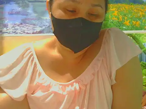 Snapshot of Kimkhaepretty chatting on November 19, 2025, 3:45 pm Kimkhaepretty online show from November 19, 2025, 3:45 pm