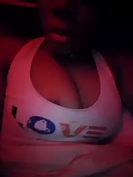 dahiana137 online show from September 25, 2025, 5:24 am
