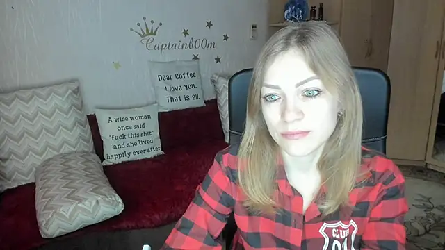 Tiffany Bates online show from October 9, 2025, 3:51 am