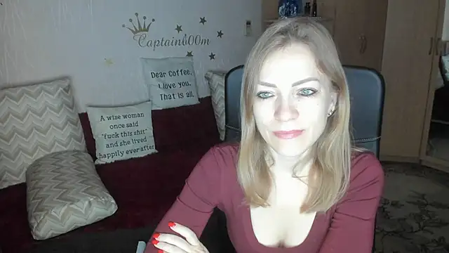 Tiffany Bates online show from October 10, 2025, 3:07 am