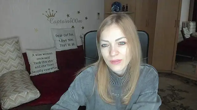 Tiffany Bates online show from October 7, 2025, 3:29 am