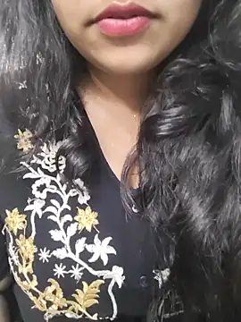 Miss Rose   online show from October 11, 2025, 3:02 pm