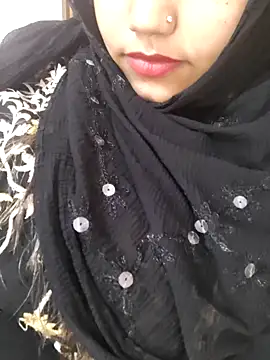 Miss Rose   online show from November 15, 2025, 4:44 pm