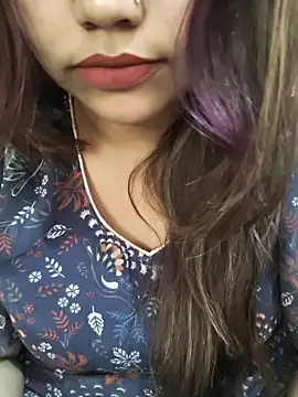 Miss Rose   online show from March 25, 2026, 5:40 am