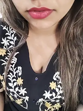 Miss Rose   online show from November 15, 2025, 4:38 am