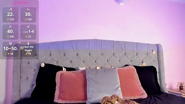 melevansxs online show from February 13, 2026, 5:07 am