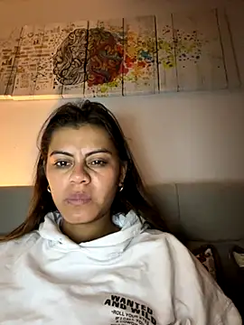 anna evans09 online show from September 30, 2025, 11:49 am