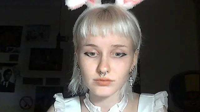 Snapshot of Paradoxy_ chatting on October 16, 2025, 9:12 pm Paradoxy online show from October 16, 2025, 9:12 pm