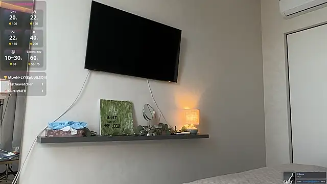 SophieBelll online show from October 31, 2025, 11:07 am