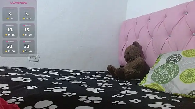 Snapshot of Greicy_wish chatting on April 11, 2026, 5:37 am Greicy wish online show from April 11, 2026, 5:37 am