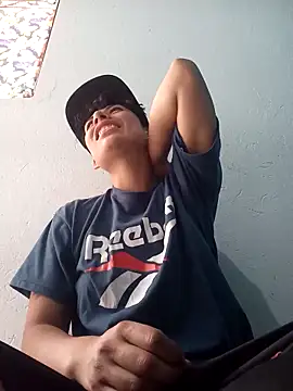 Owen tomboy online show from October 30, 2025, 7:44 pm