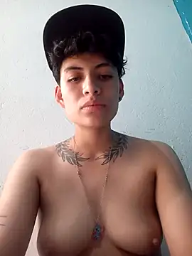 Owen tomboy online show from October 20, 2025, 8:09 pm