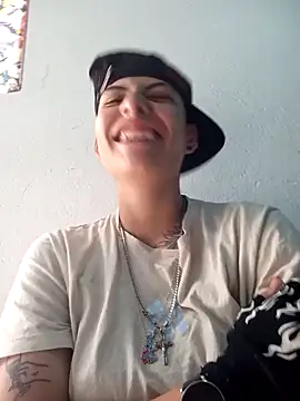 Owen tomboy online show from October 14, 2025, 5:57 pm