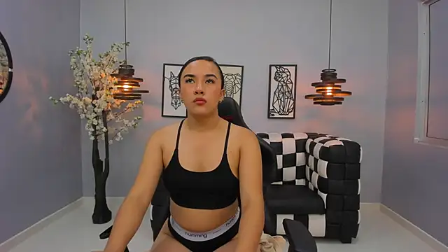 Kira Naughty online show from September 28, 2025, 11:50 am