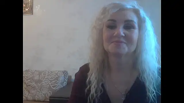 Snapshot of LadySexyBlond chatting on May 11, 2026, 5:31 am LadySexyBlond online show from May 11, 2026, 5:31 am