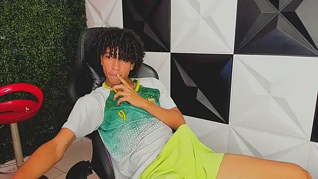 xion ez online show from October 10, 2025, 8:42 pm