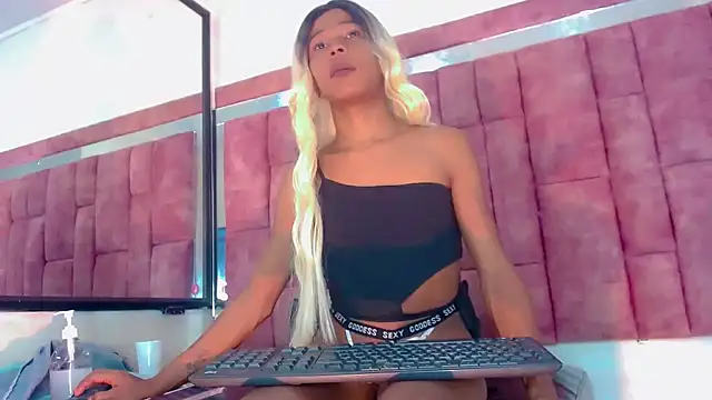 katherine x1 online show from November 30, 2025, 4:24 am