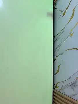 meridacute  online show from November 2, 2025, 7:41 pm