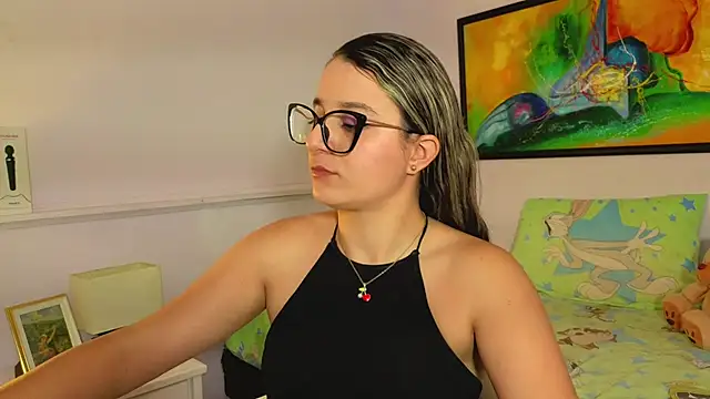 katiaa lovv online show from April 11, 2026, 7:50 pm