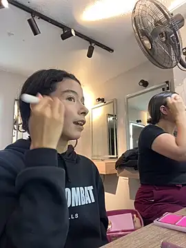 ChloeRosses online show from April 14, 2026, 5:51 pm