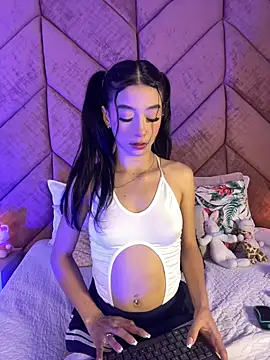 ChloeRosses online show from March 5, 2026, 12:40 am